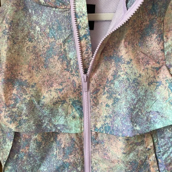 NWT All in Motion Windbreaker - Picture 2 of 5